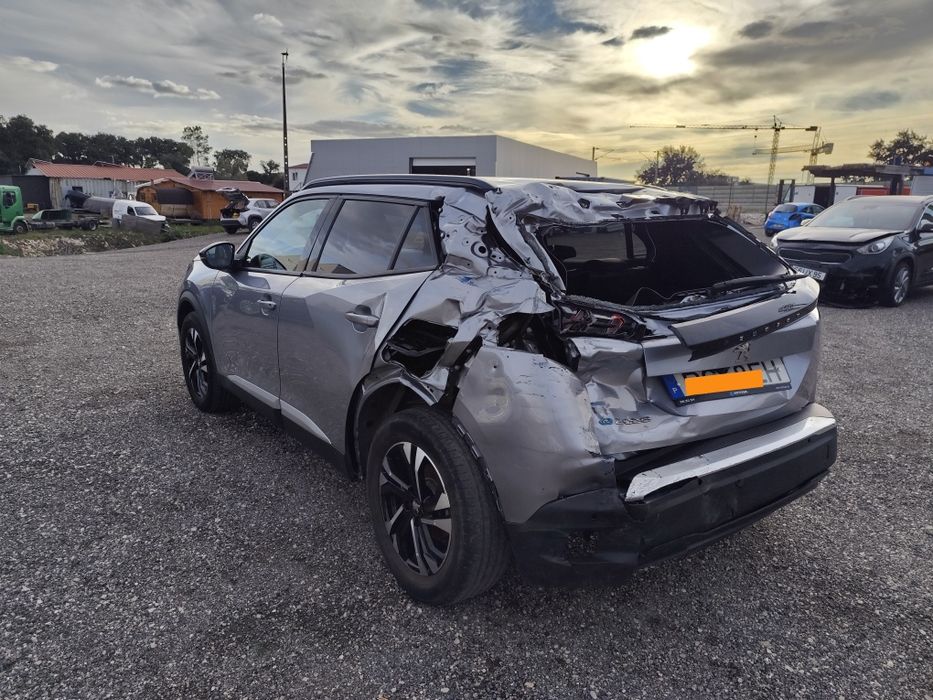 Peugeot 2008-E Eléctrico 2023