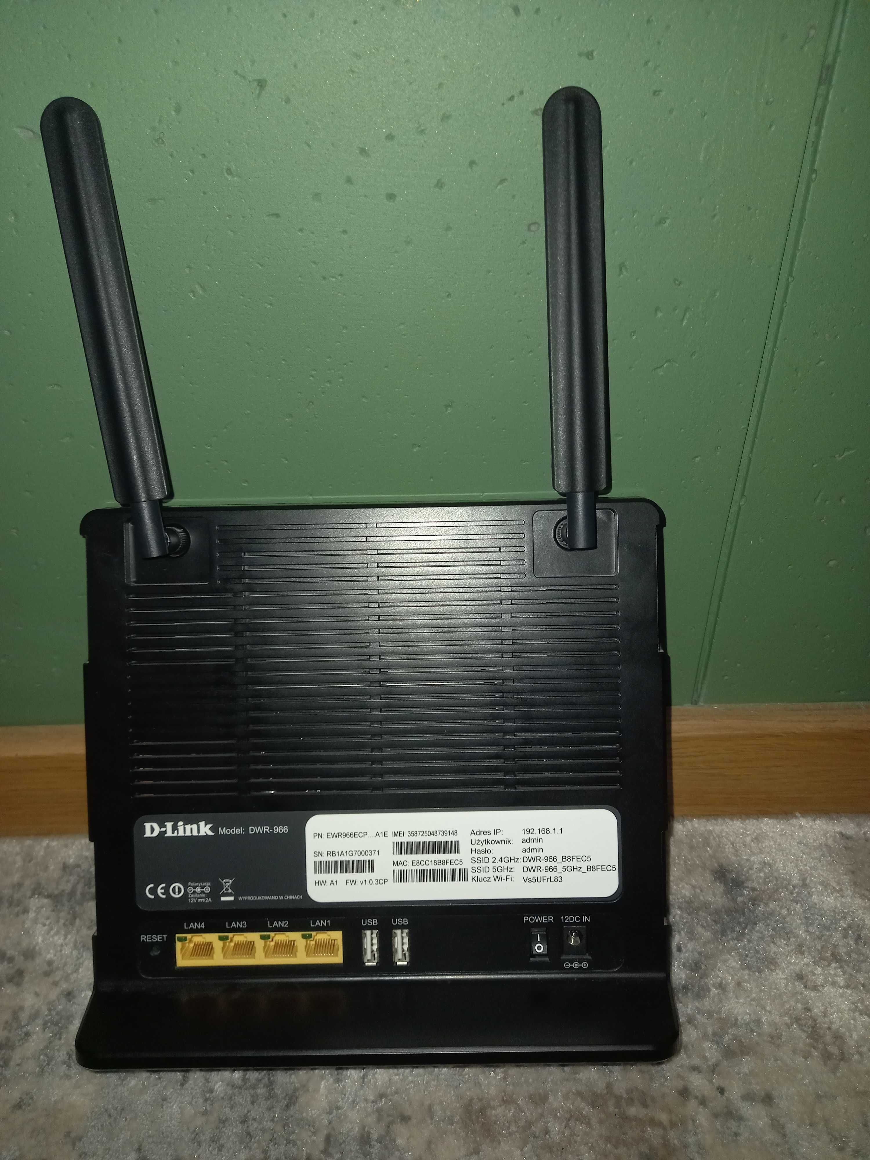 D-Link DWR-966 Router LTE na kartę SIM