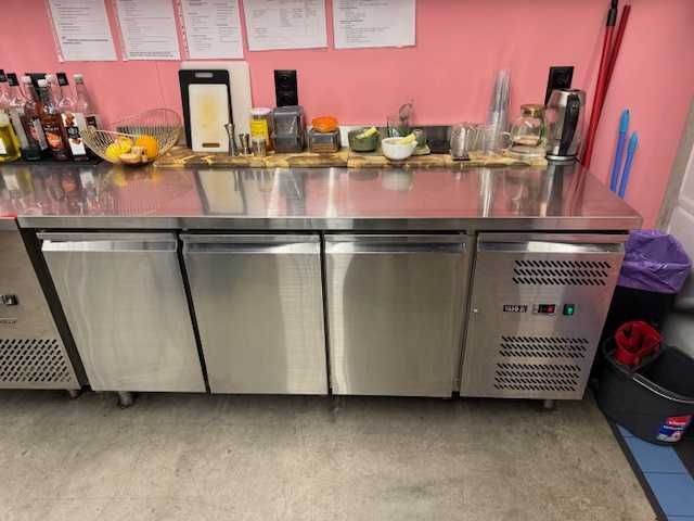 stół mroźniczy gastronomiczny 3-drzwiowy linia 700 YG-0526