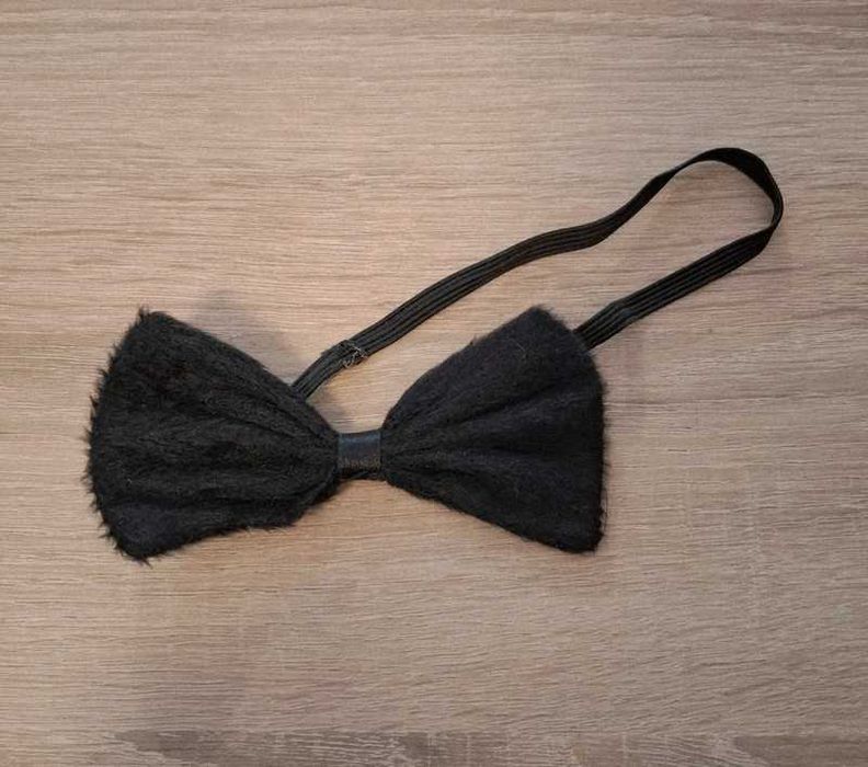 Czarna puchata mucha przebranie kostium Myszka Miki