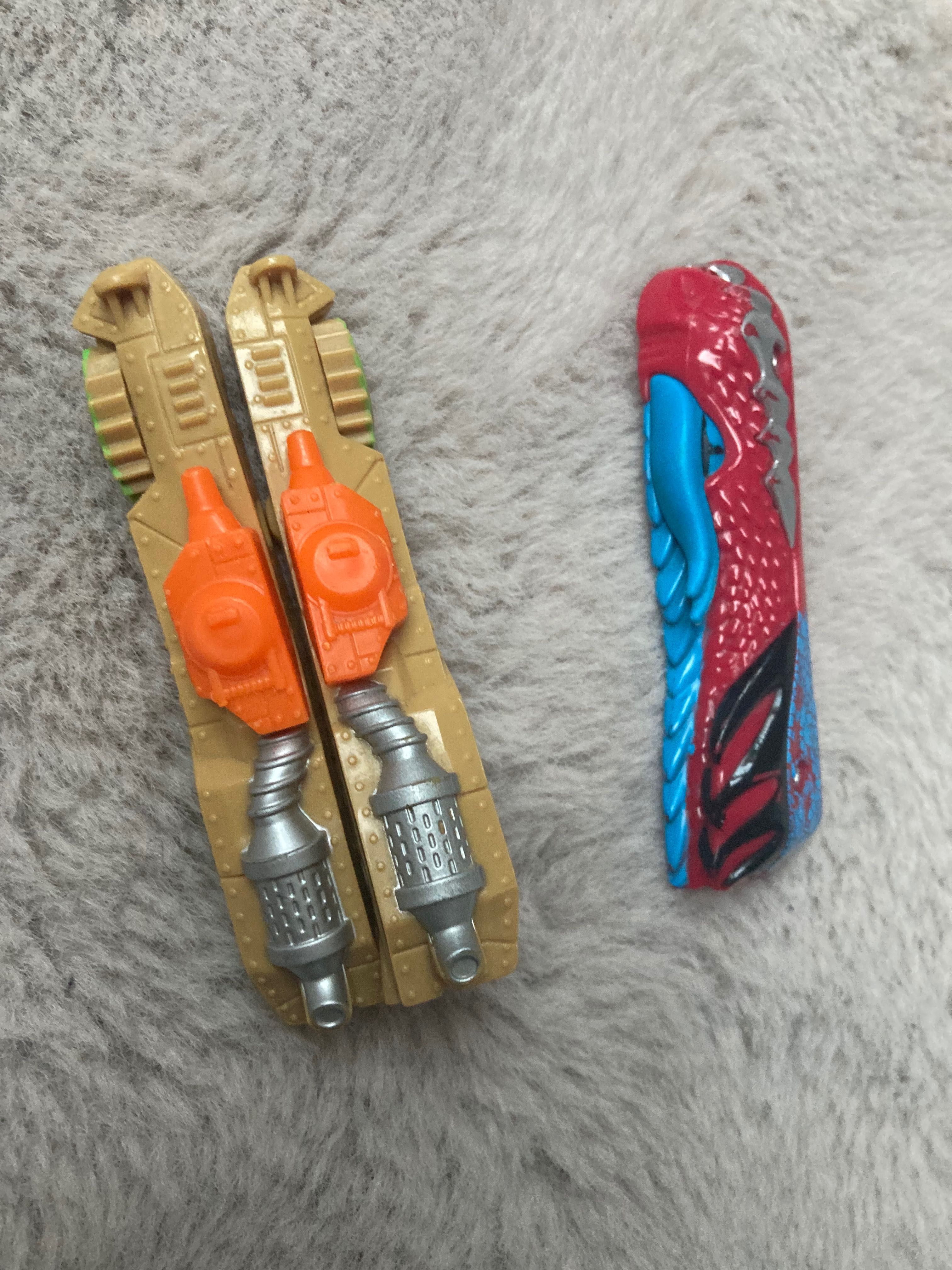 Tor Hot Wheels + 3 auta PIŁA samochodowy Split Speeders