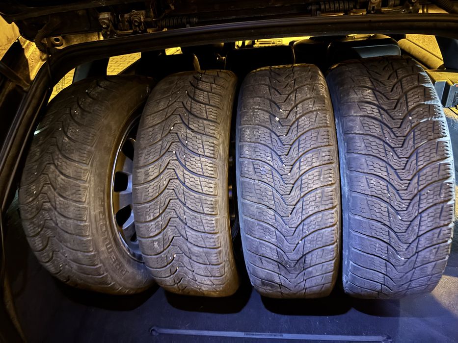 Komplet opon zimowych 205/55/16