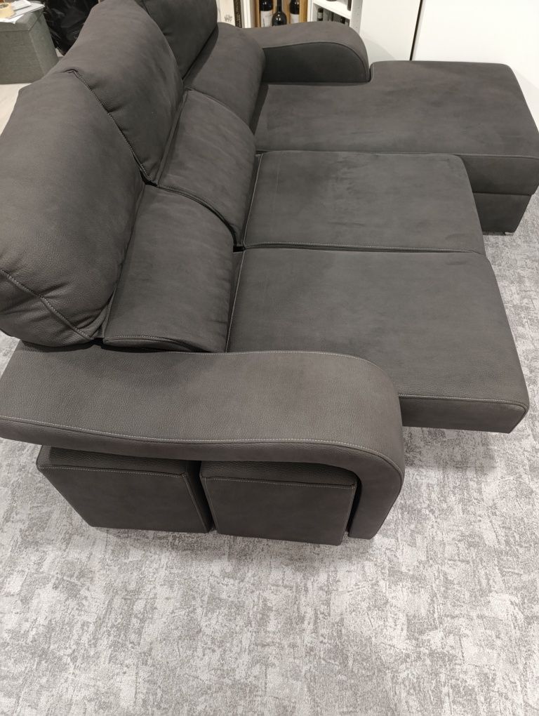 Sofá com chaise longue