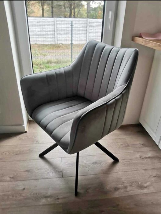 Krzesło tapicerowane obrotowe 180°