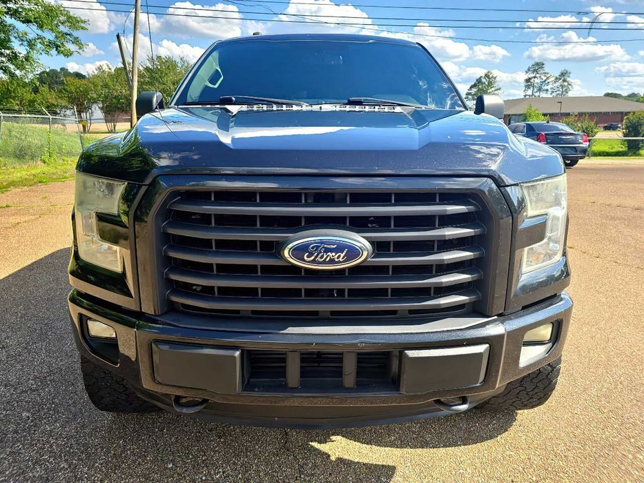 Ford F-150 XLT      2015