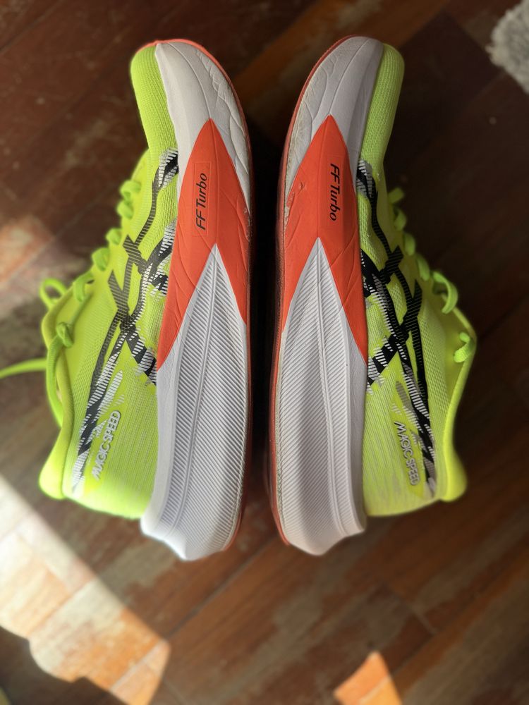 ASICS Magic Speed 4