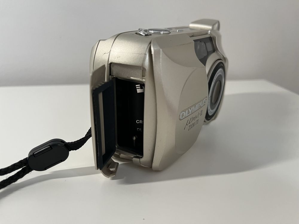Olympus stylus epic zoom 170 camera