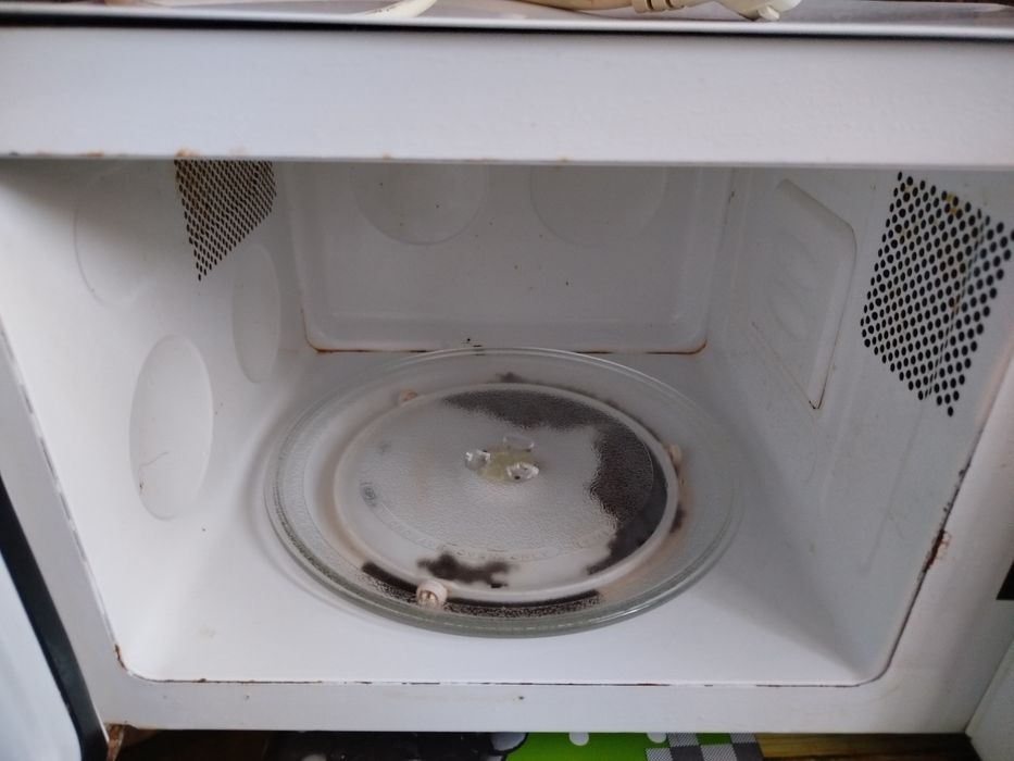 Мікрохвильова піч