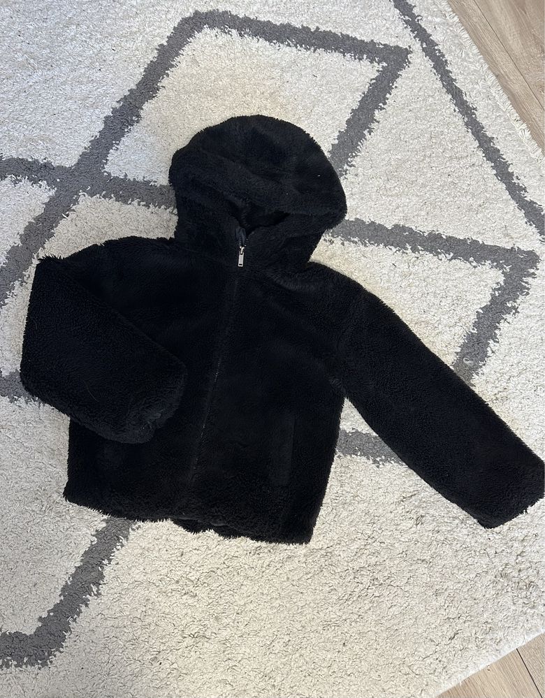 Кофта- курточка чорна тепла 140 (9-10років) Primark
