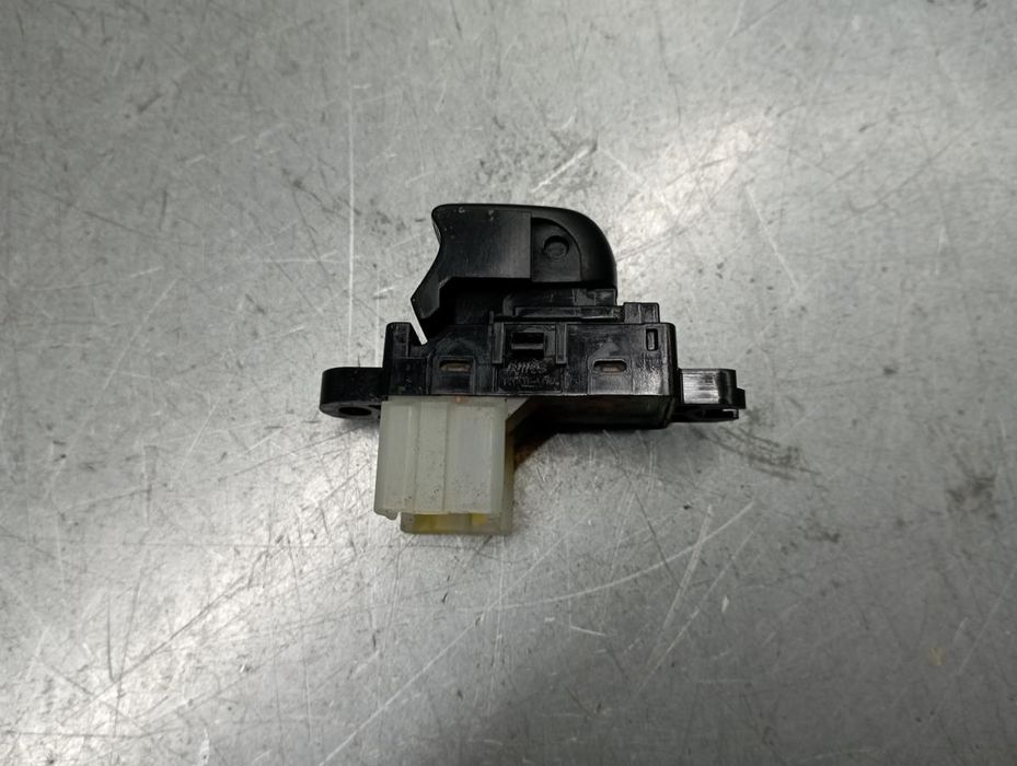 Comando / botão / interruptor vidros trás direito NISSAN Qashqai II (J