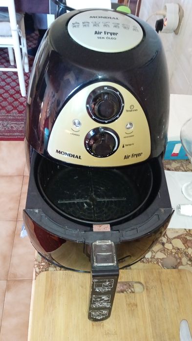 Fritadeira Mondial Air Fryer Sem Óleo 2.7L