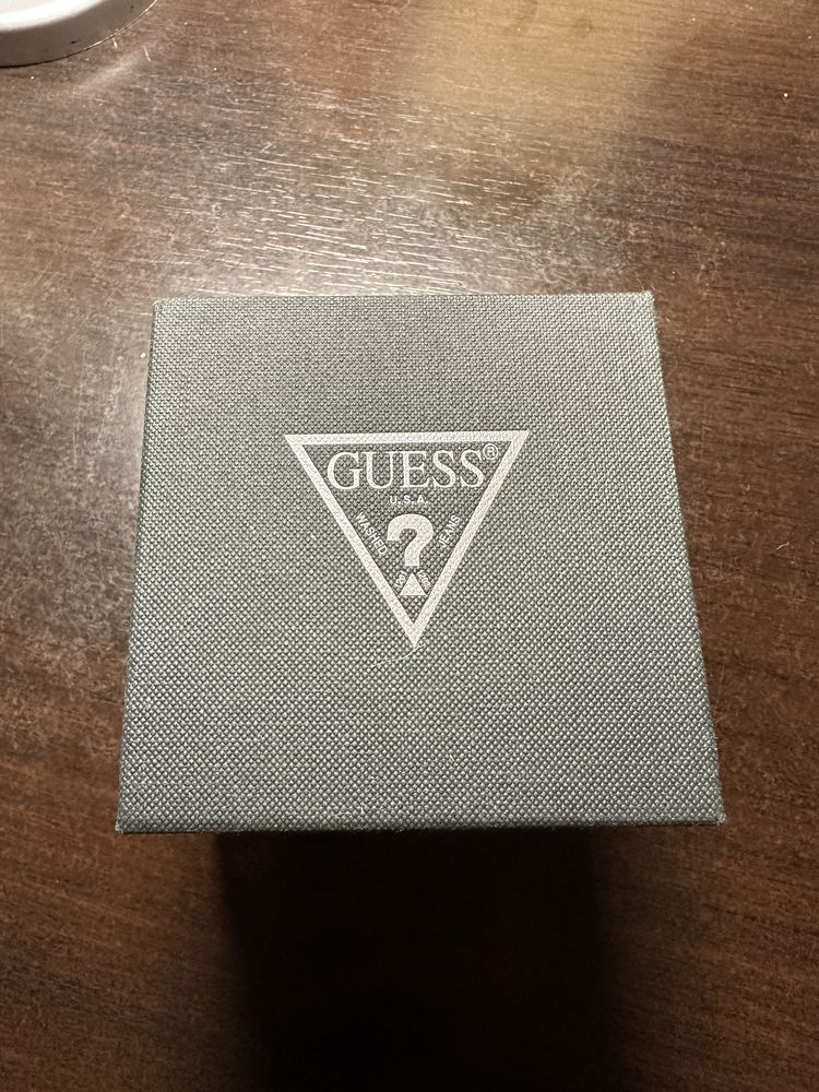 Часы Guess W1315G2