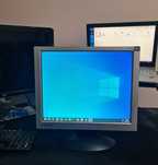 Monitor 17" HDMI, VGA