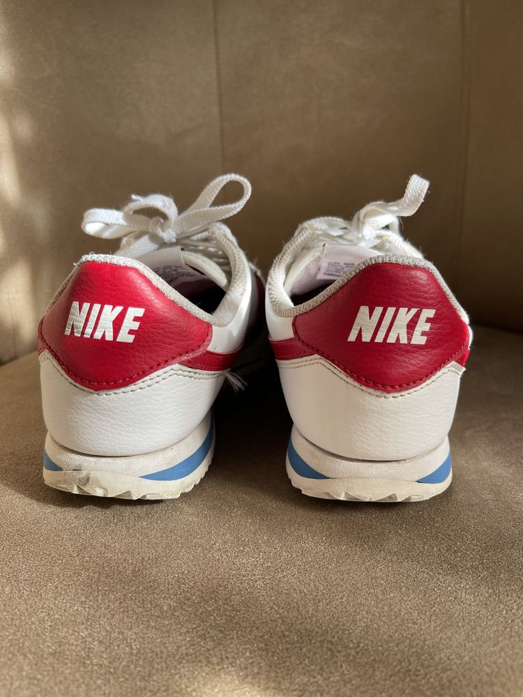 кроссовки Nike-35,5(22cm)