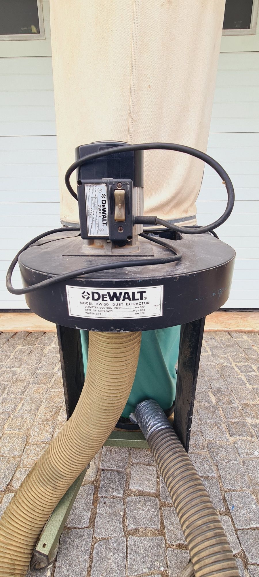 Aspirador de carpintaria DeWALT DW60