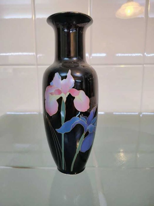 Jarra negra em vidro