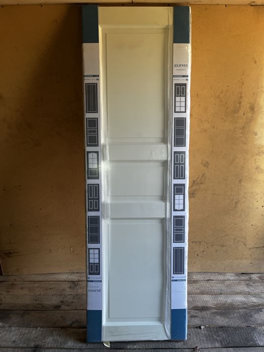 Між кімнатні двері білого поліру фірми Jeld wen