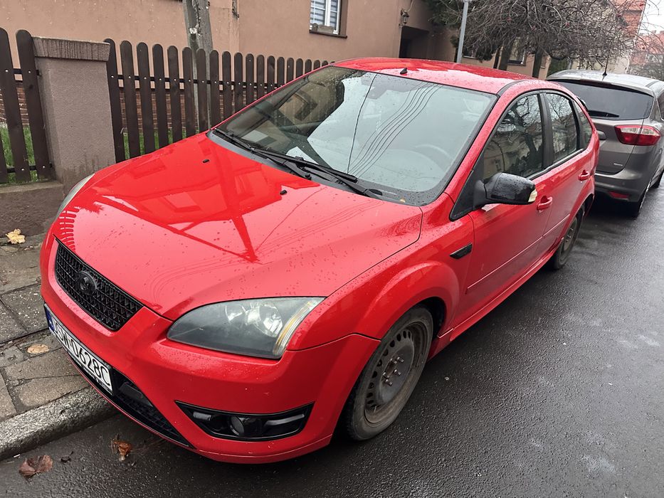 Ford Focus st 2.5 turbo 5 cylindrów recaro, zimówki oc na rok