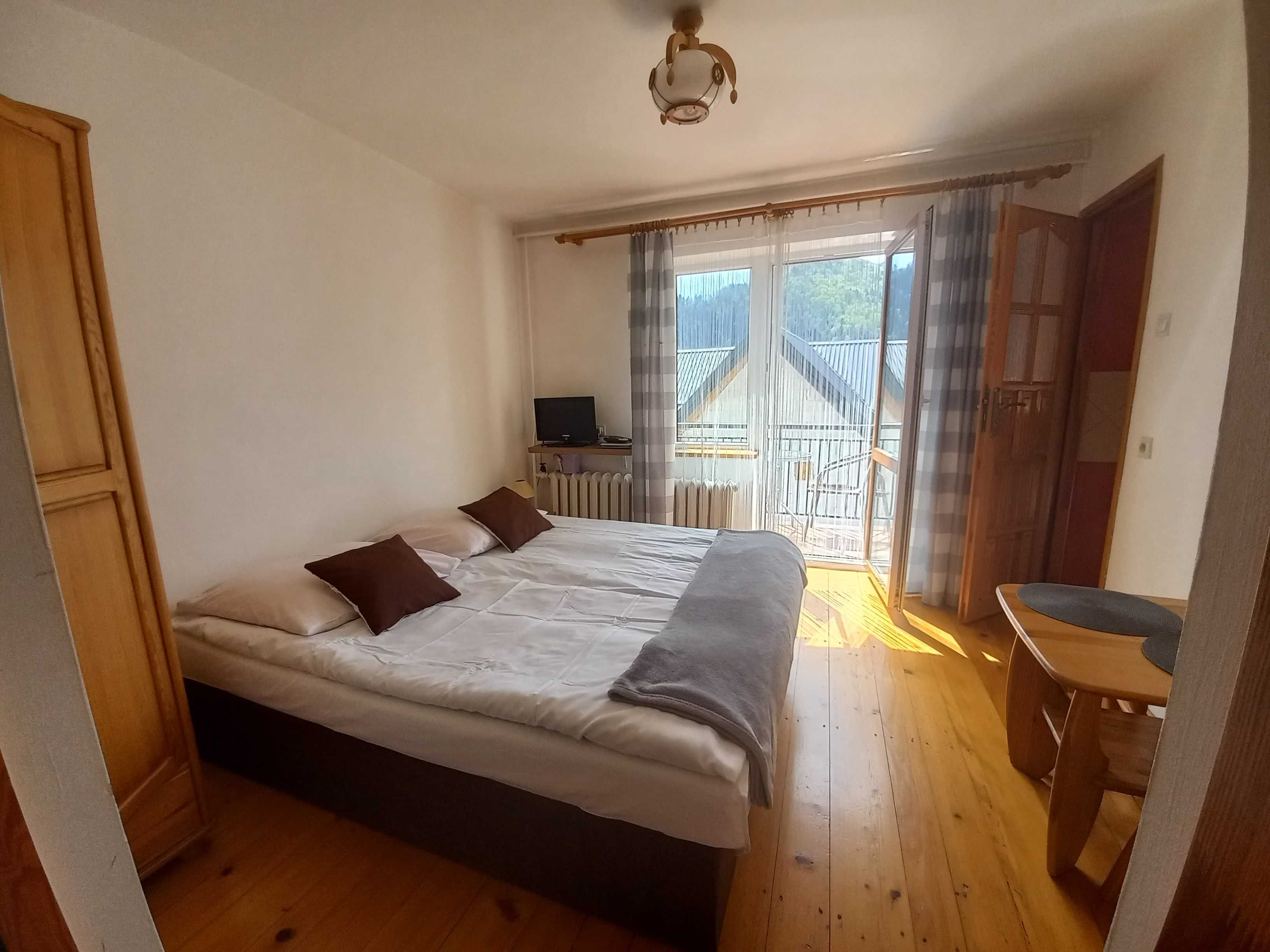 Pokoje z widokami na góry 
Szczawnica Ul.Główna 206