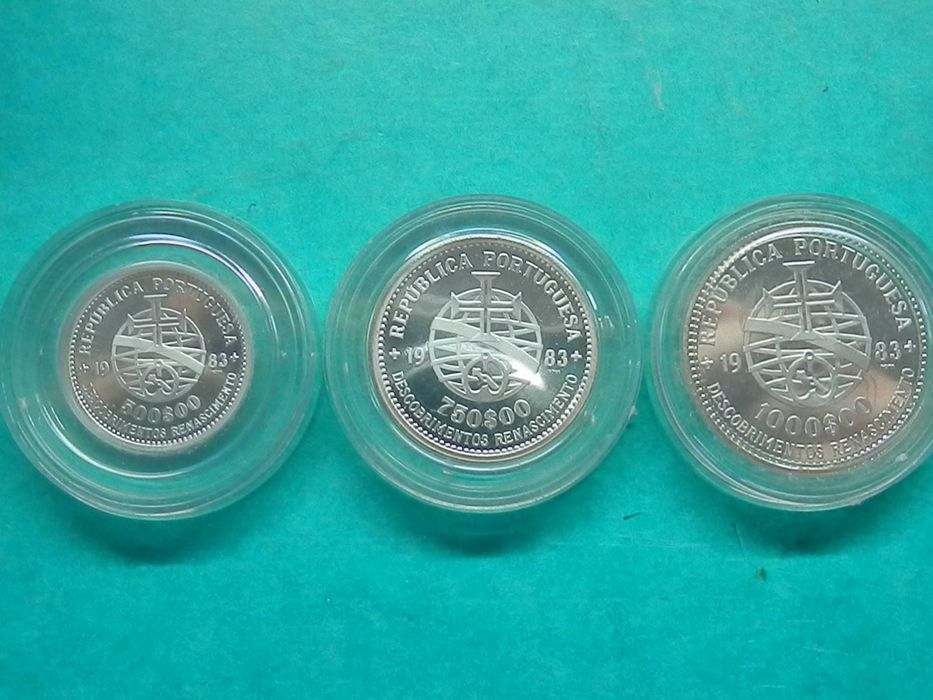 1327 - PROOF: 1983 XVII Exposição 500, 750 e 1.000$00 Ag., por 54,00