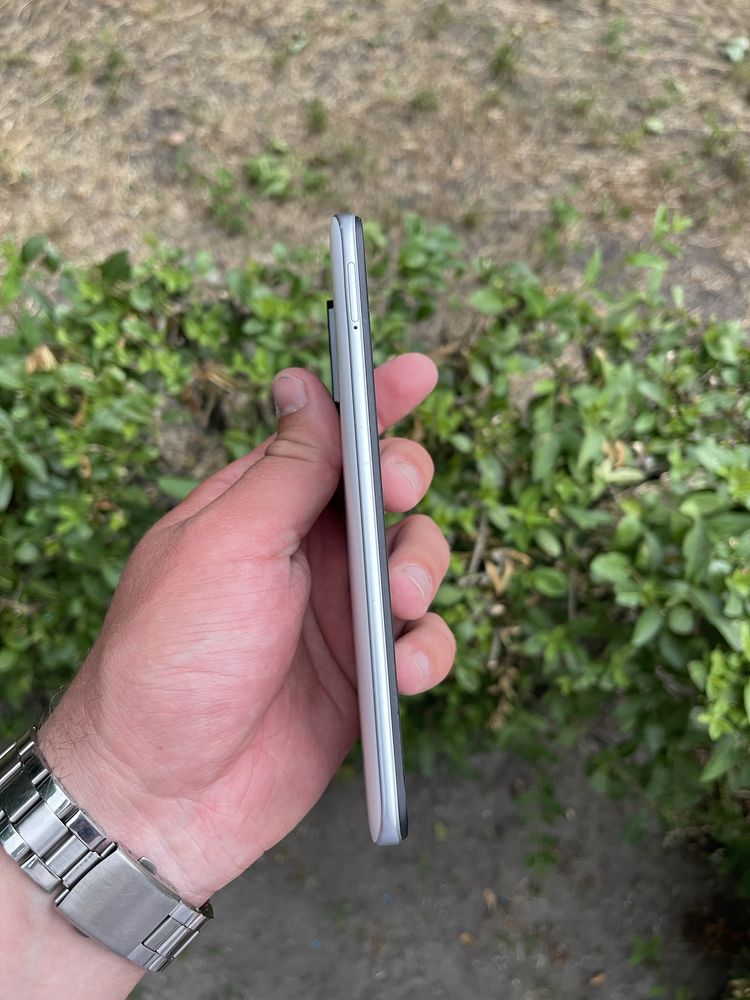 Redmi 10 - 2022 року ( 4/64 ГБ )