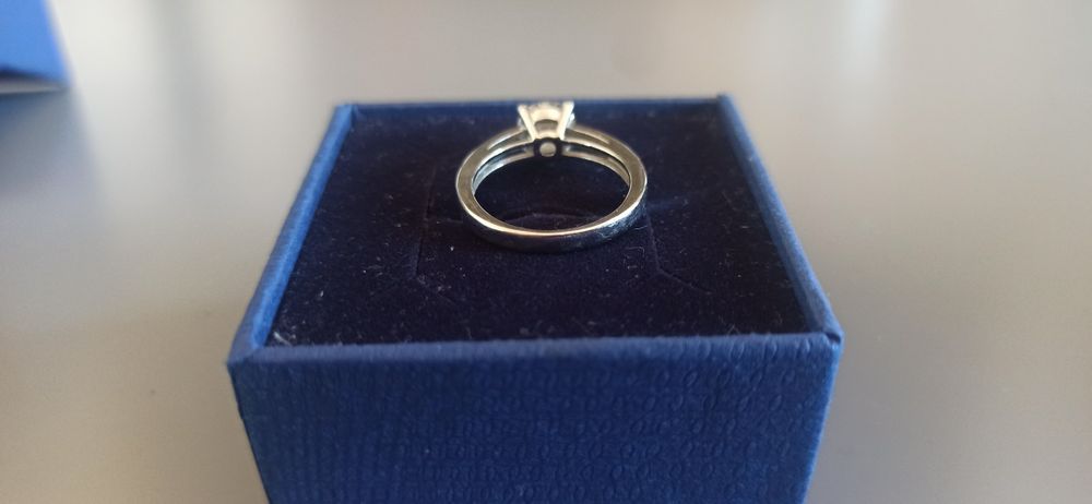 Anel Swarovski tamanho 10