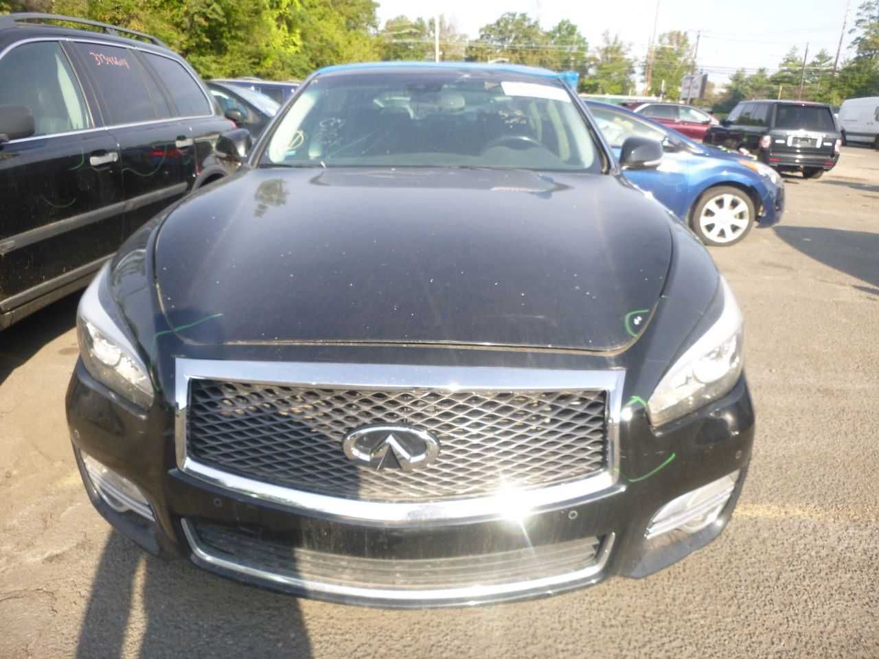 Інфініті Q70 / Infiniti Q70 США шрот б/у запчастини в наявності розбор