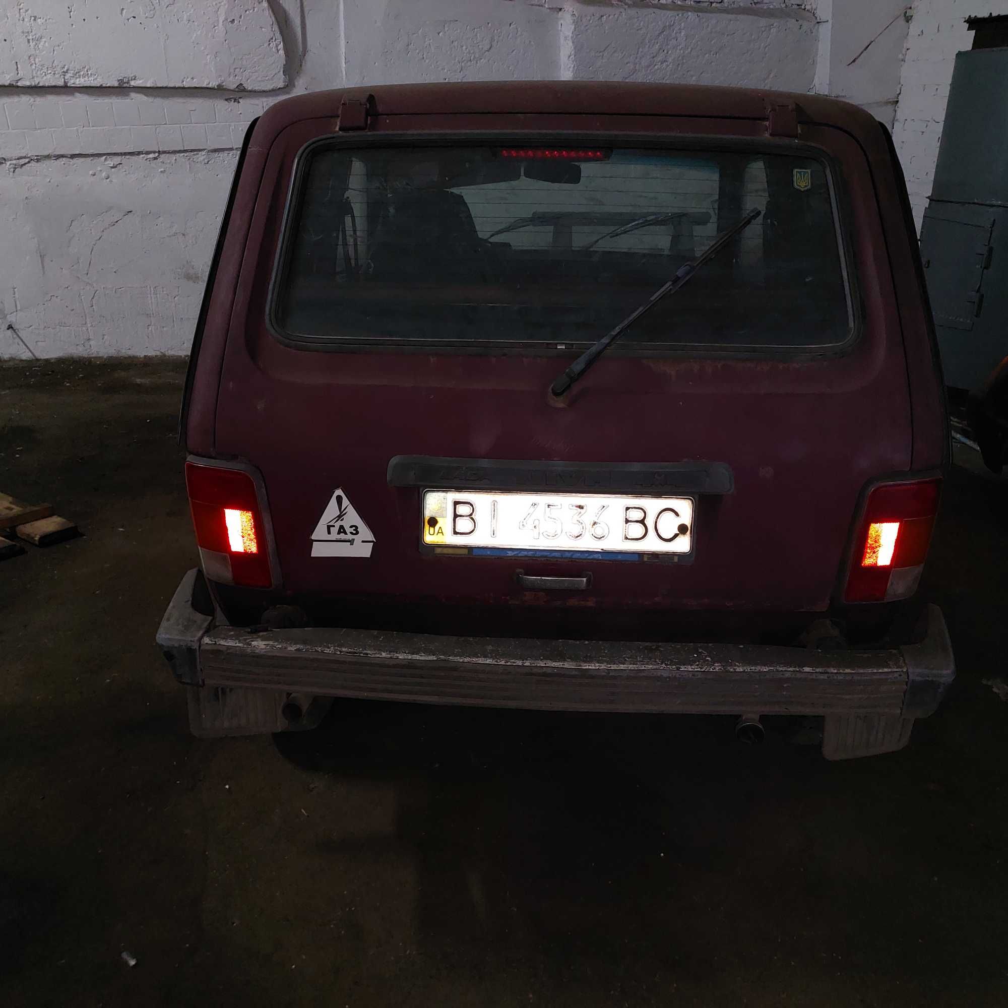 Автомобіль  ВАЗ 21214 НИВА
