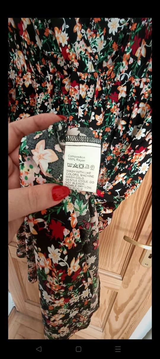 Sukienka letnia w kwiaty