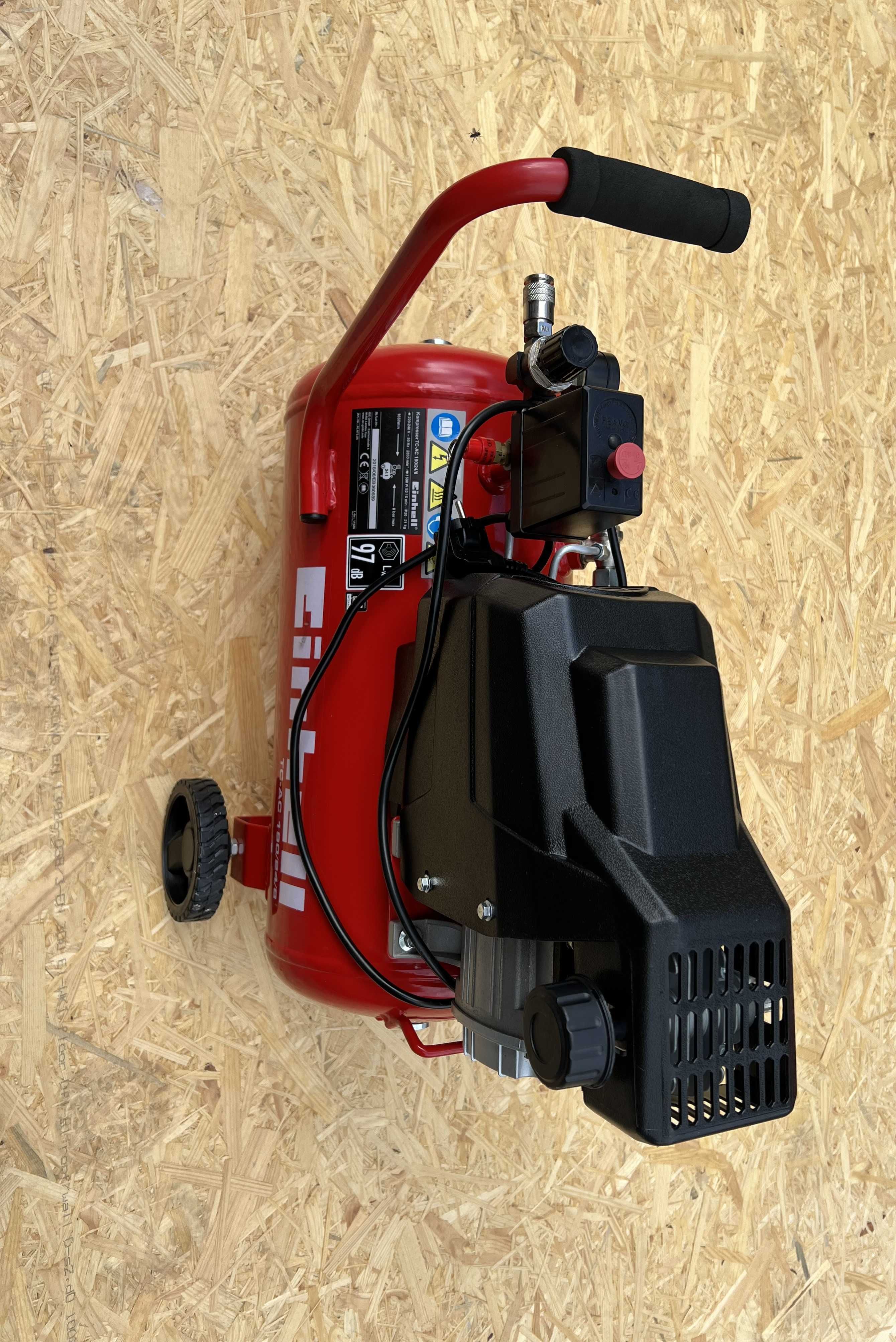 Kompresor olejowy Einhell TC-AC 190/24/8, Sprężarka