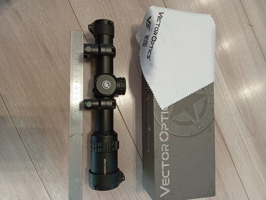 Приціл Vector Optics
