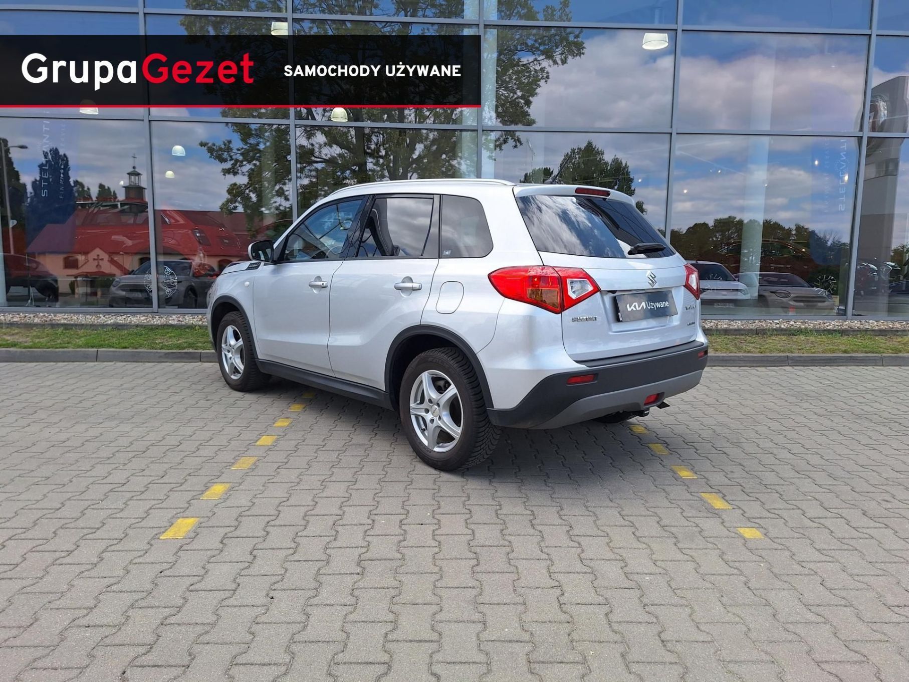 Suzuki Vitara 1.6 120KM AWD polski salon kamera cofania podgrzewane fotele + hak