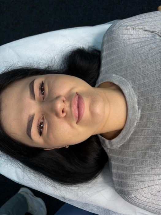 Пошук моделей на губи та ботокс