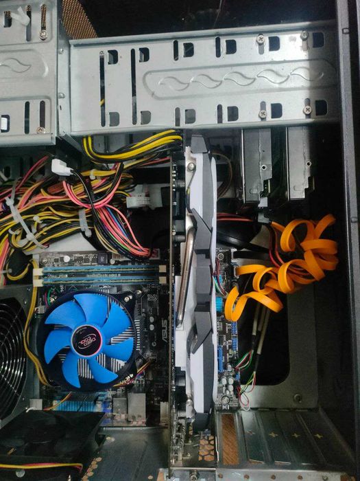 Продам комп'ютер для роботи та ігор