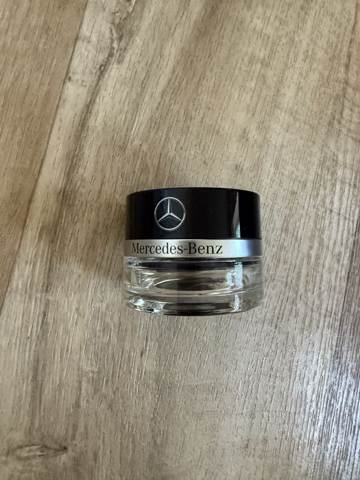Ароматизатор салону автомобіля Mercedes