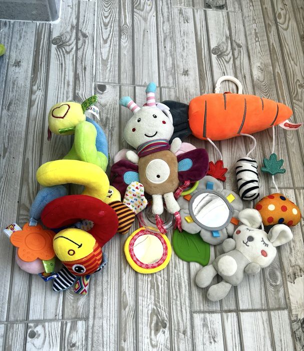 Іграшки розвиваючі