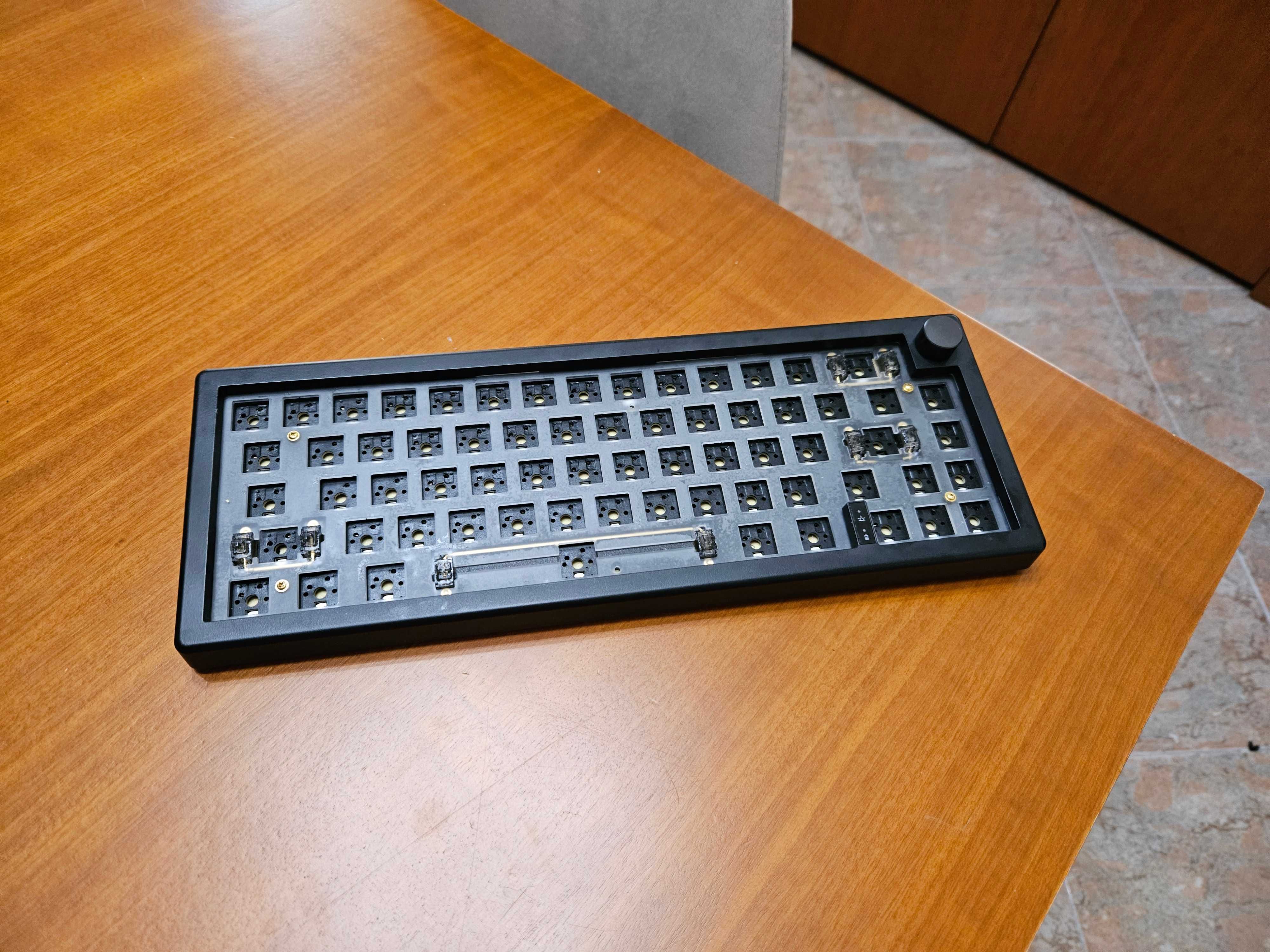 Teclado GMK67 + Estabilizadores Durock V2