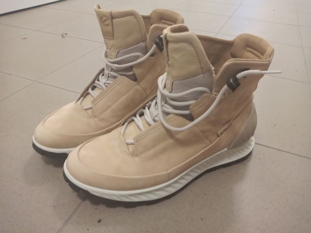 ECCO Exostrike Dyneema