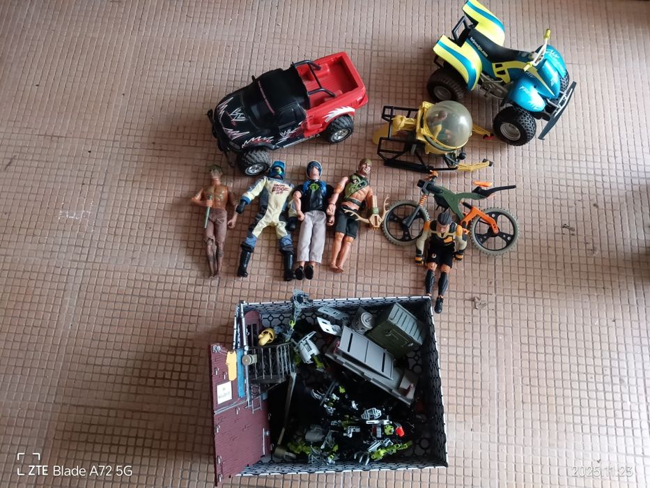 Action Man - figuras e viaturas