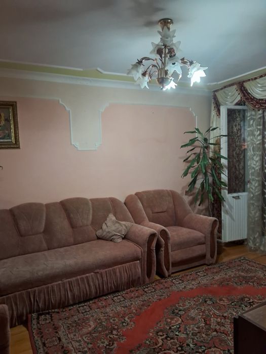 Продається 2 кімнатна квартира в м. Бурштин