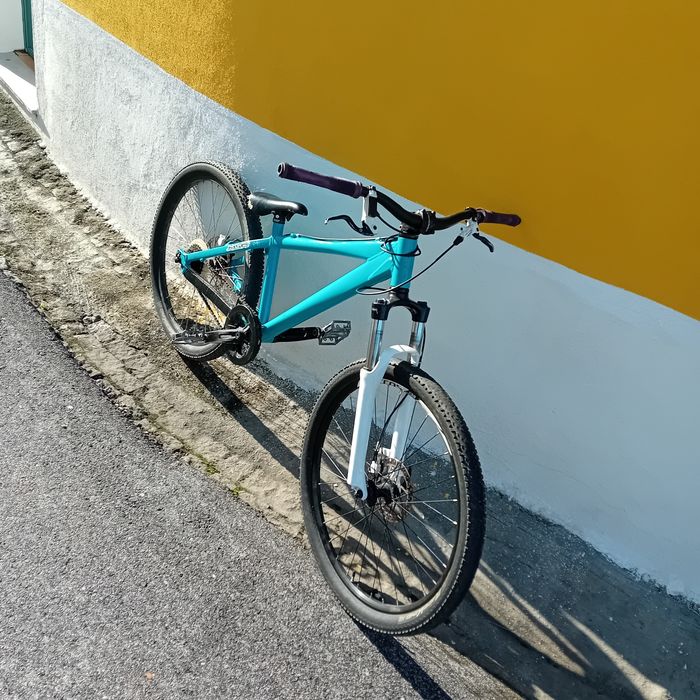 Vendo dirt jump em bom estado