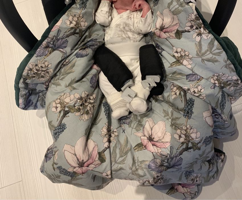 Ubranka dla wczesniaka rozm 44-50 newbie kappah