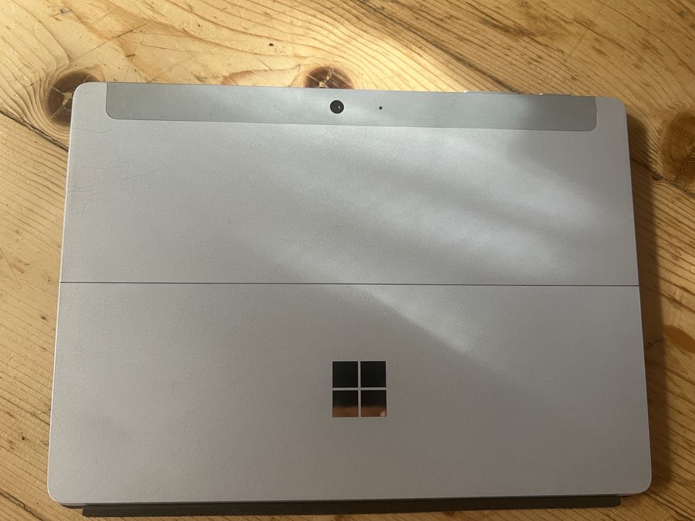 Microsoft surface go 1624