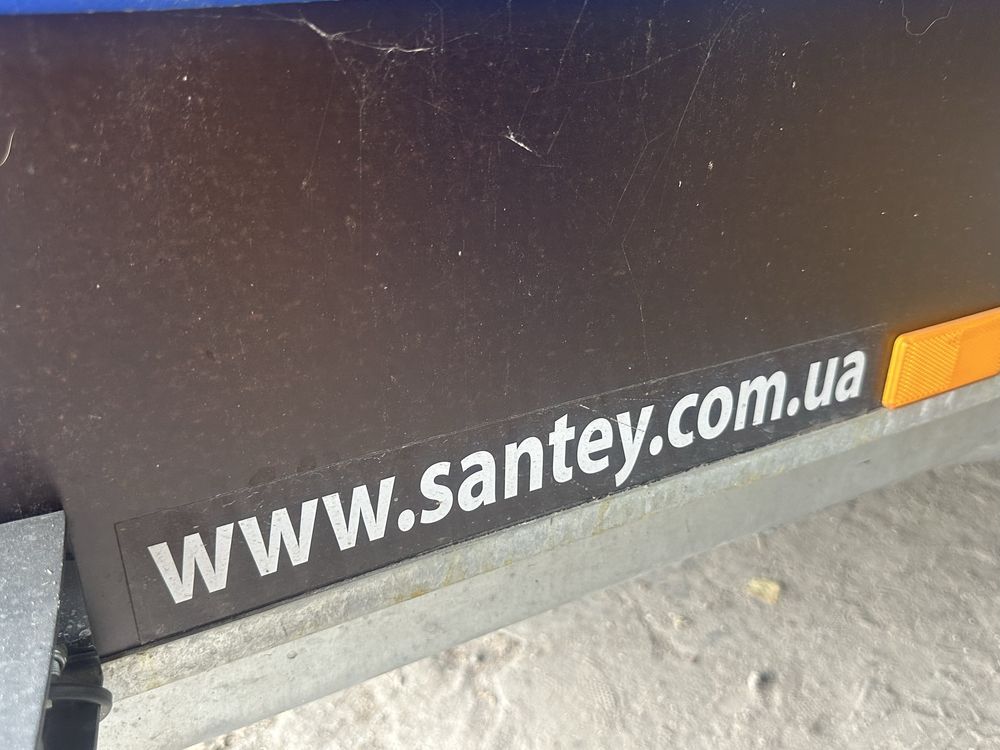 Продам прицеп Сантей Новий