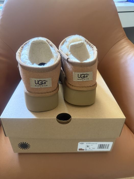 UGG ultra mini platform 38