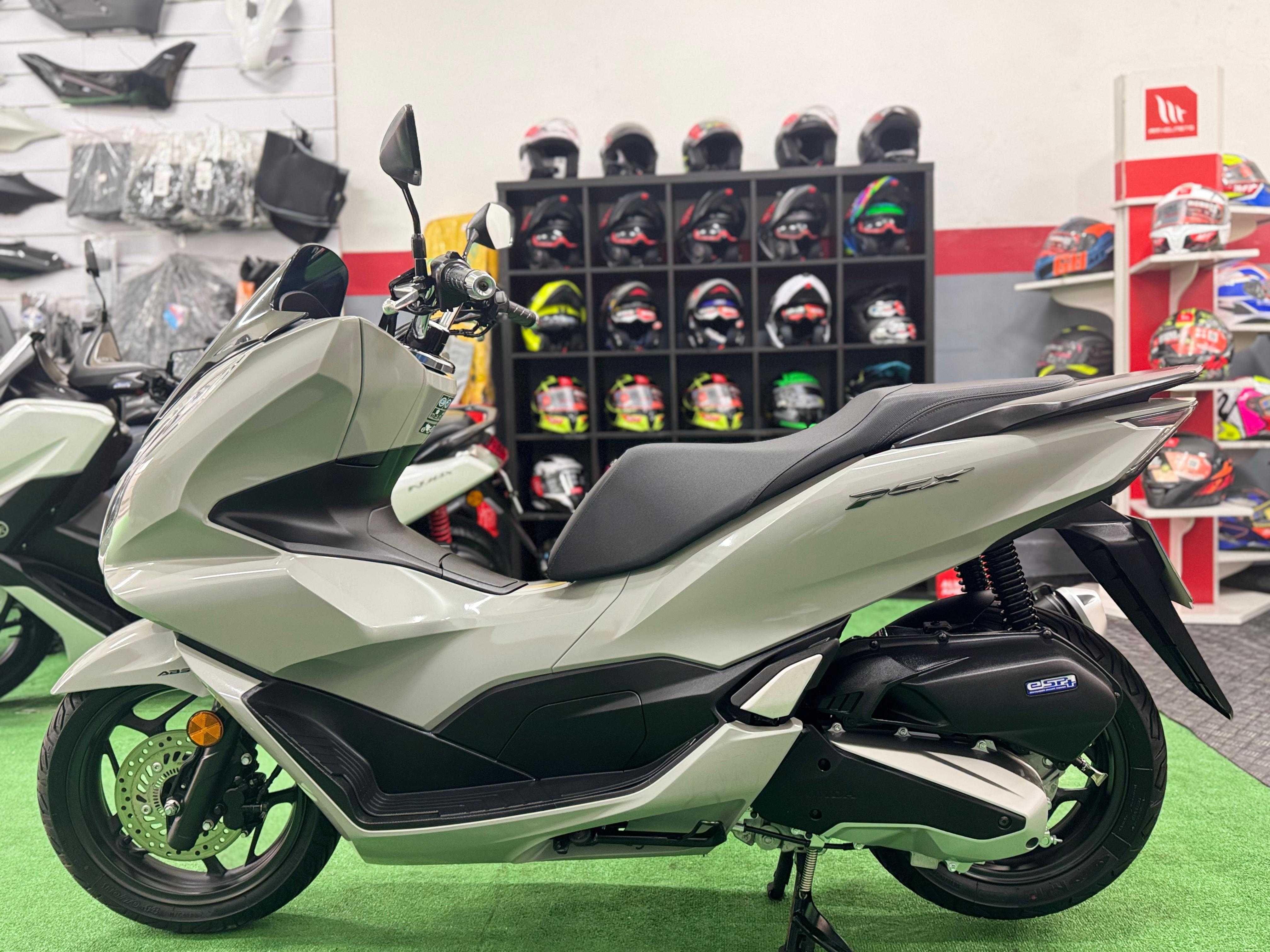 PCX 2024 - Apenas 2000km rodados
