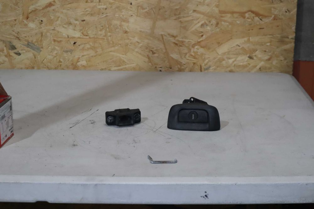 Zamek Tylnej Klapy Renault Thalia