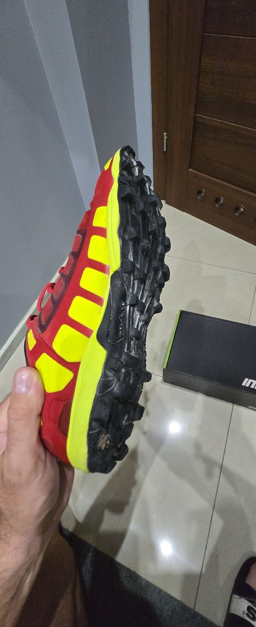 Sprzedam buty Inov-8 model X-talon 212 - 42.5 - NA GWARANCJI do OCR.