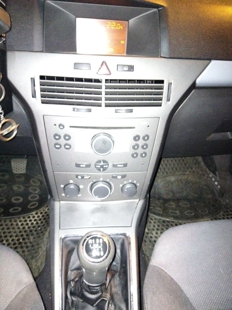 Opel Astra  1.3 cdti