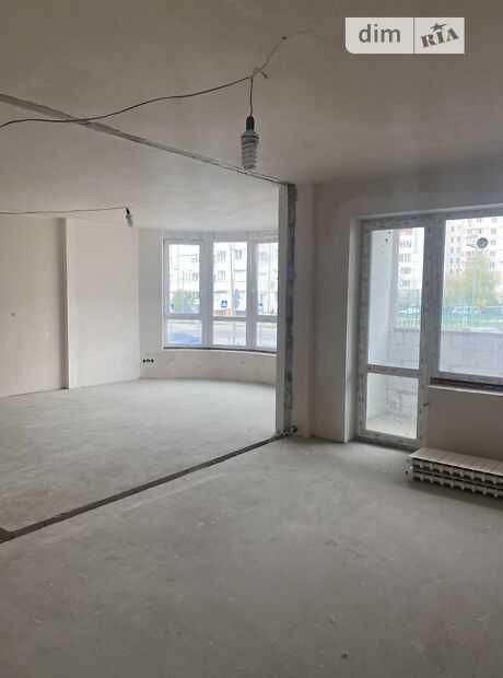 Продається простора квартира площею 72 м² на 1 поверсі